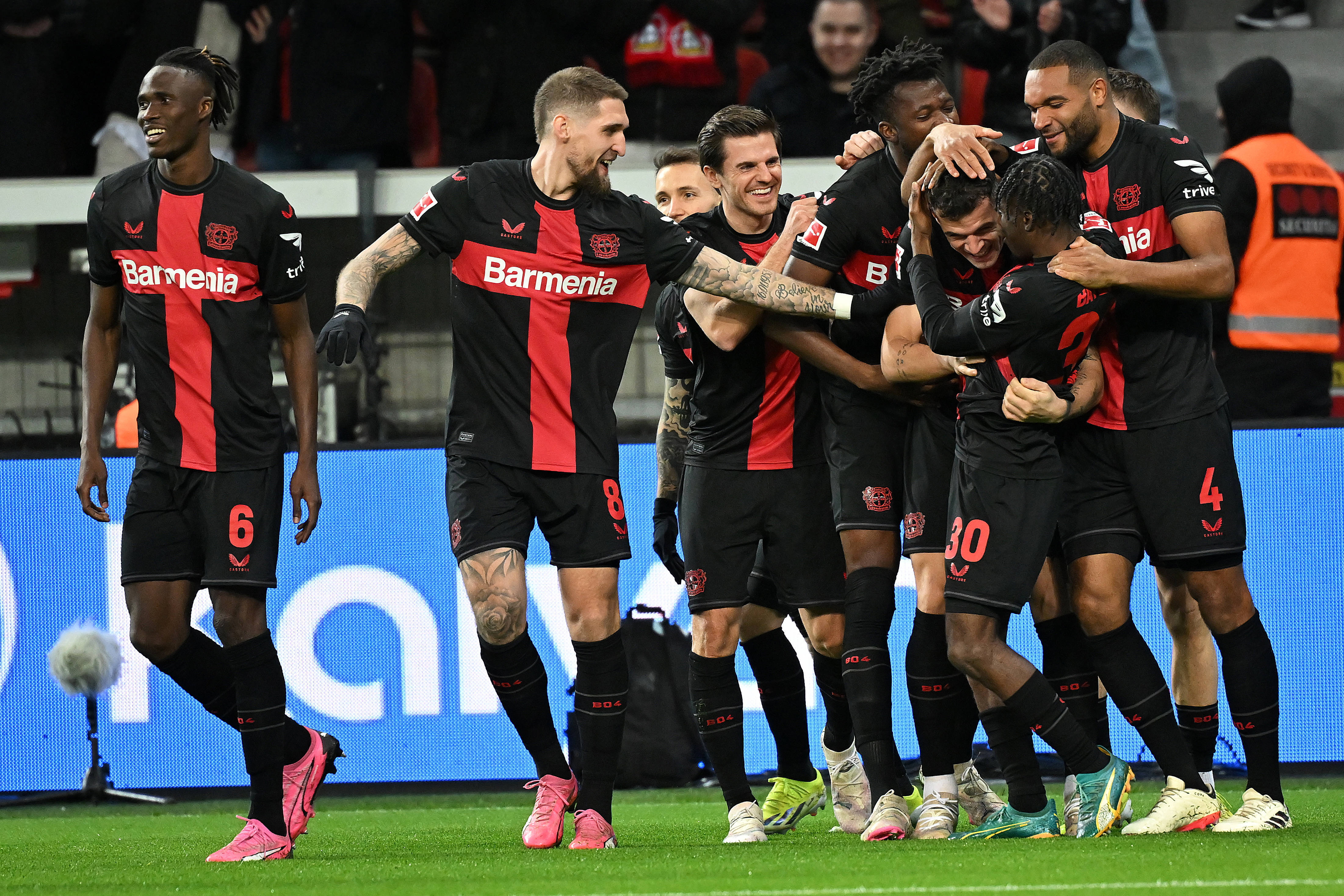 法甲赛程吃紧，法兰克福今晨回应争议，管理层满意，赛程密集仍需轮换的简单介绍-ewc在线平台